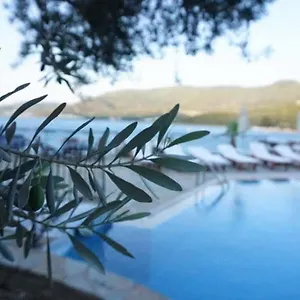 Hotel Omar & Torba